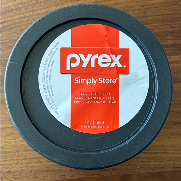 Pyrex Black and Green Halloween Glass Bowl - Picture 2 of 4